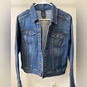 Women’s jean jacket